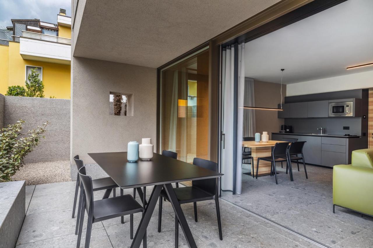 Essence - Charming Suites Riva del Garda Buitenkant foto