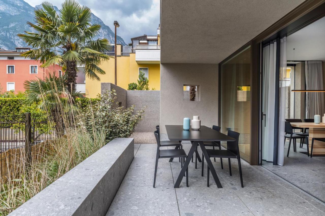 Essence - Charming Suites Riva del Garda Buitenkant foto