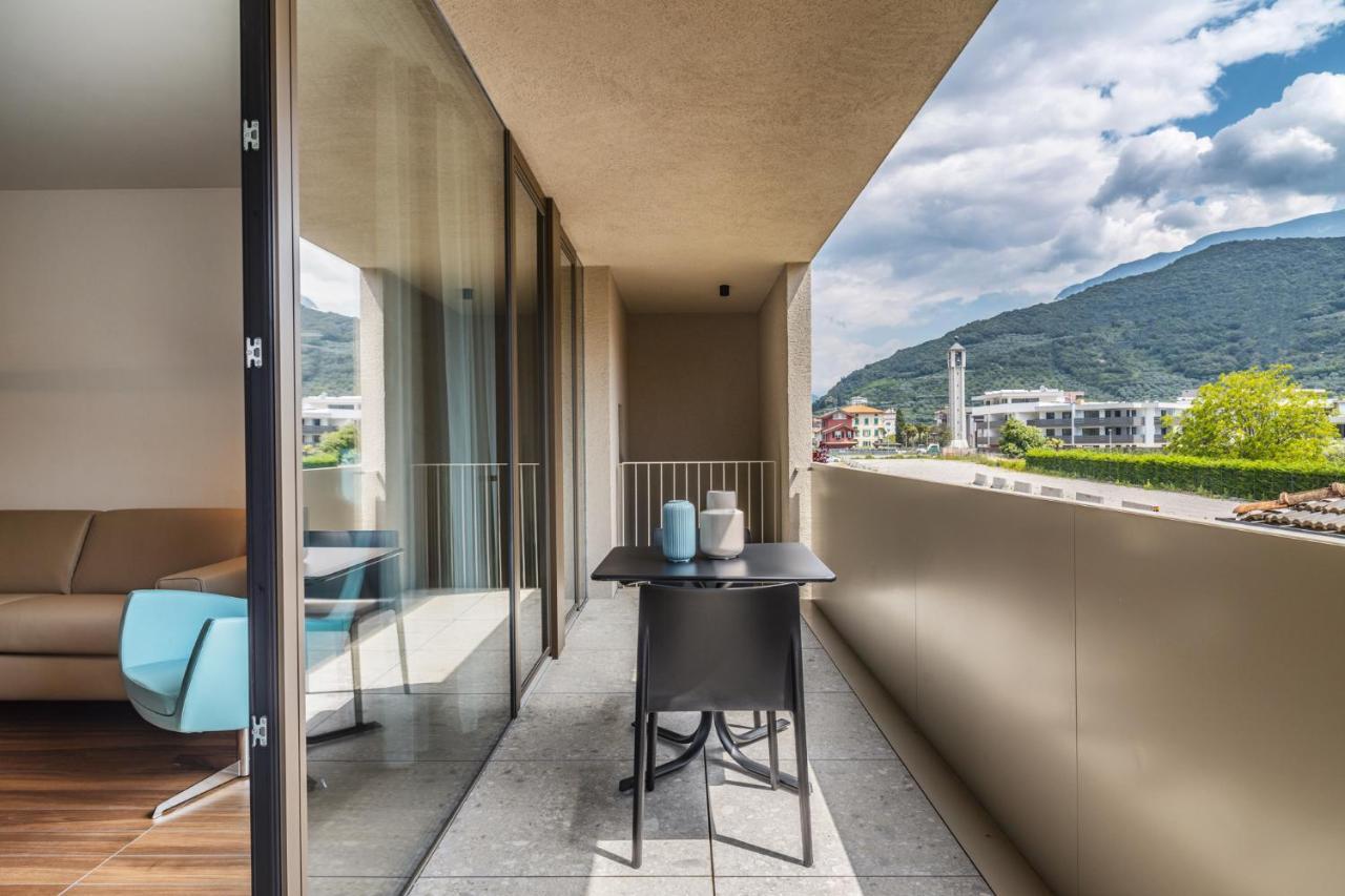 Essence - Charming Suites Riva del Garda Buitenkant foto