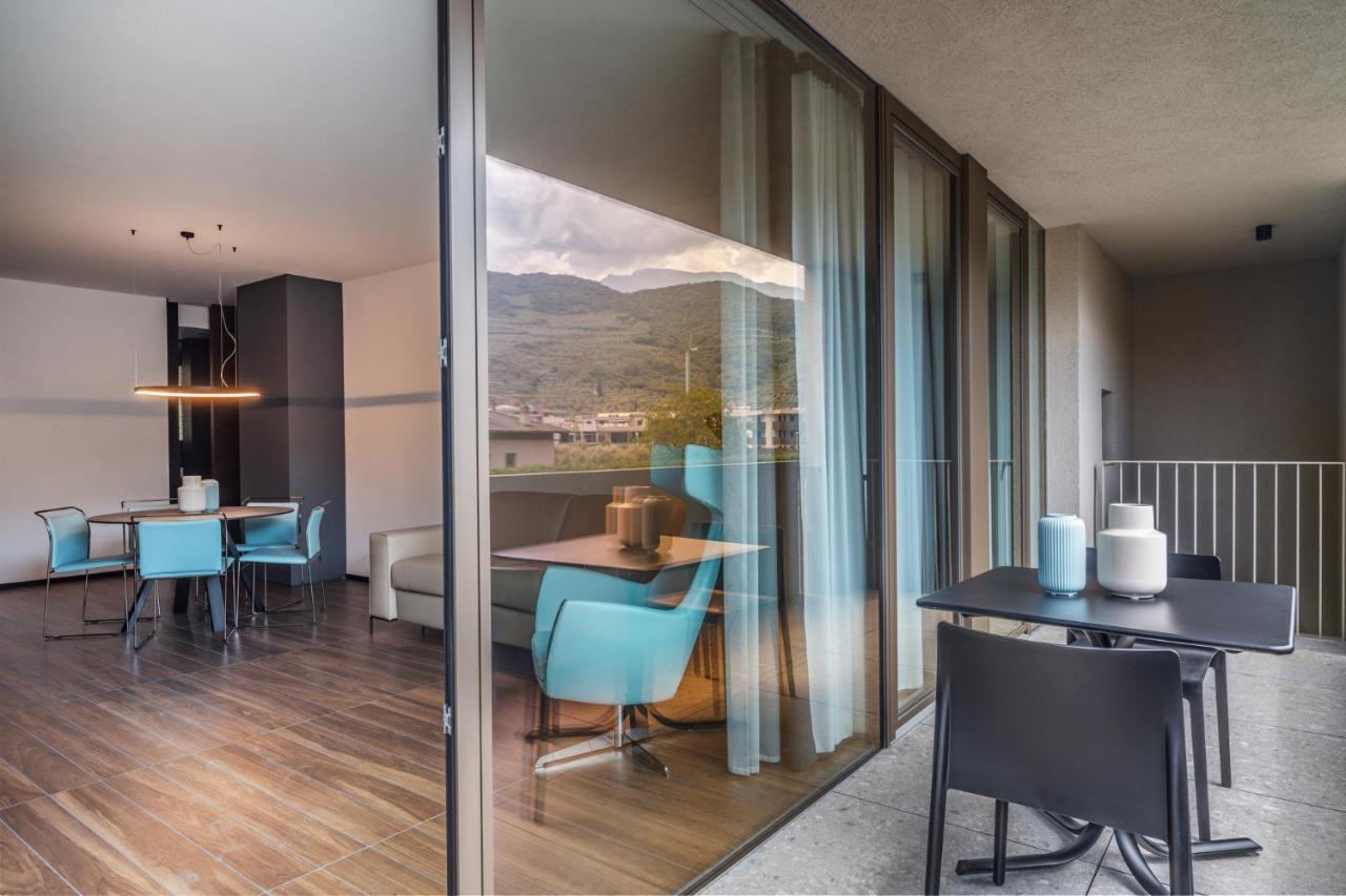 Essence - Charming Suites Riva del Garda Buitenkant foto