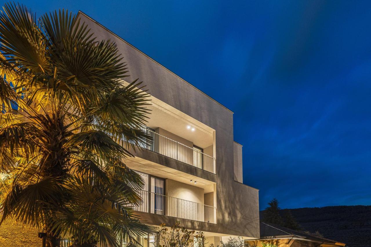 Essence - Charming Suites Riva del Garda Buitenkant foto