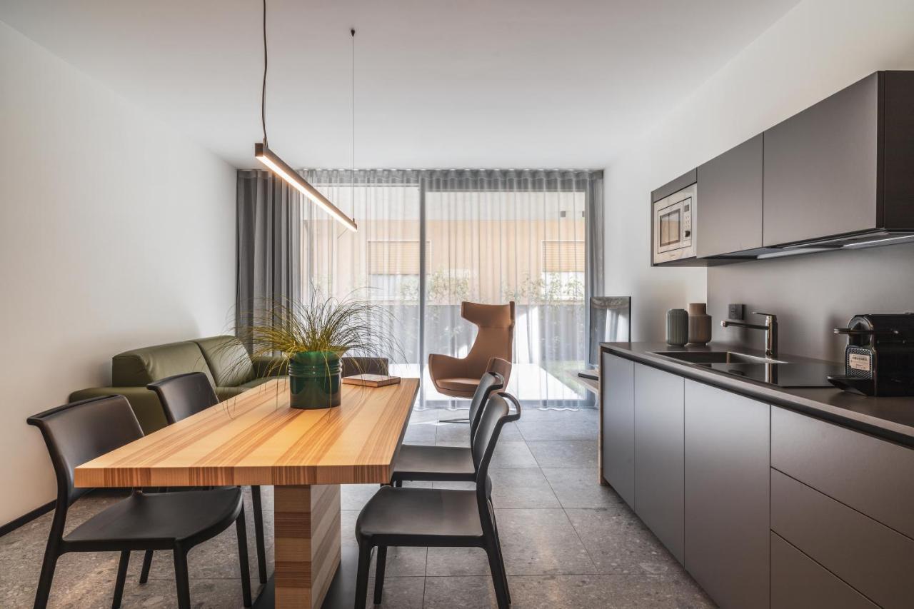 Essence - Charming Suites Riva del Garda Buitenkant foto