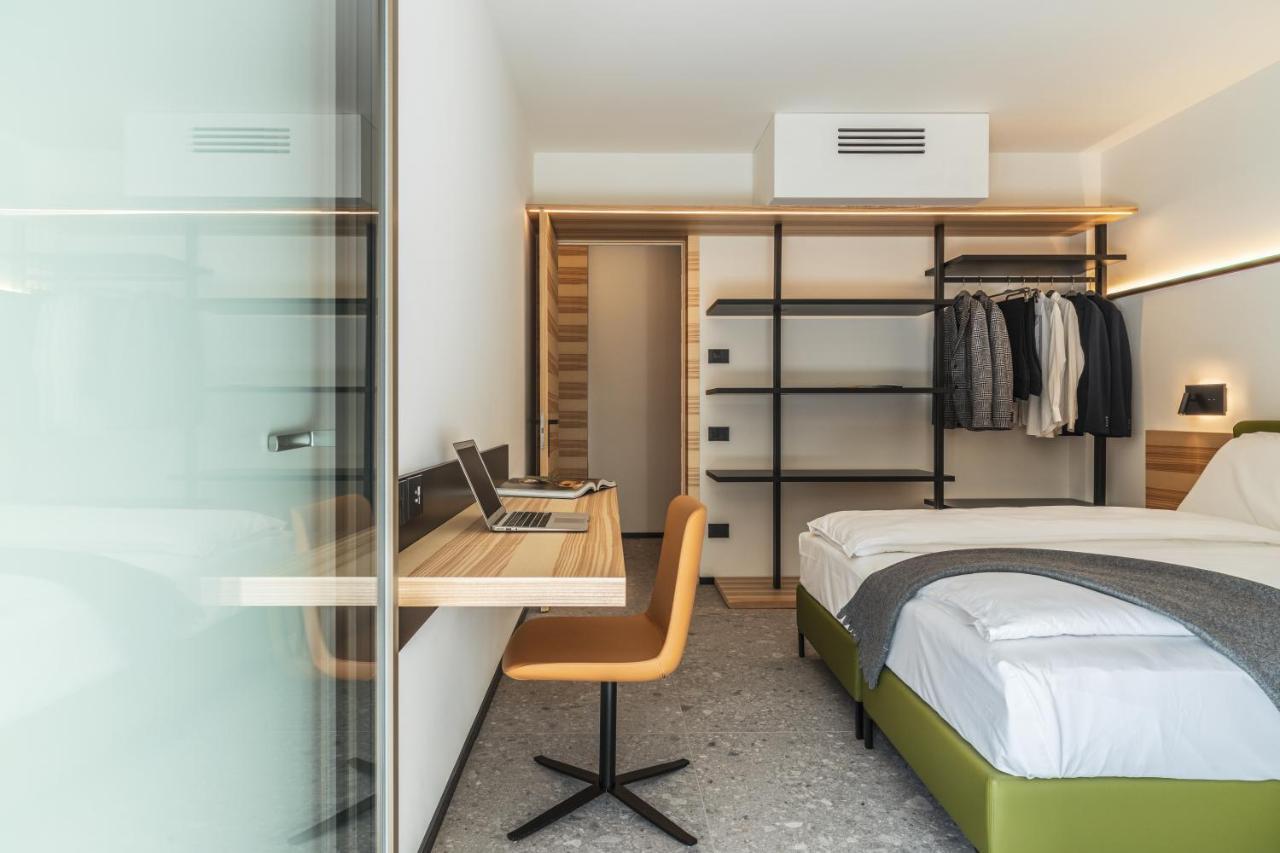 Essence - Charming Suites Riva del Garda Buitenkant foto