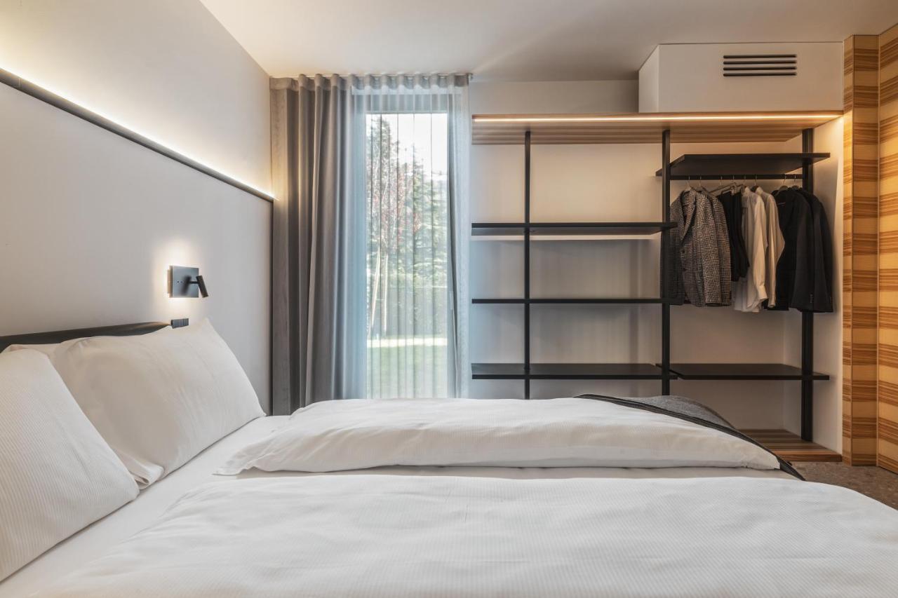 Essence - Charming Suites Riva del Garda Buitenkant foto