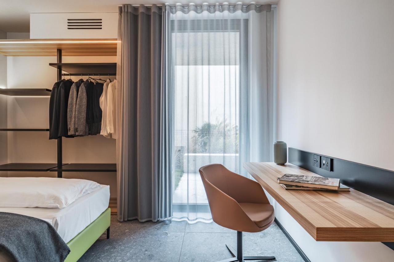 Essence - Charming Suites Riva del Garda Buitenkant foto